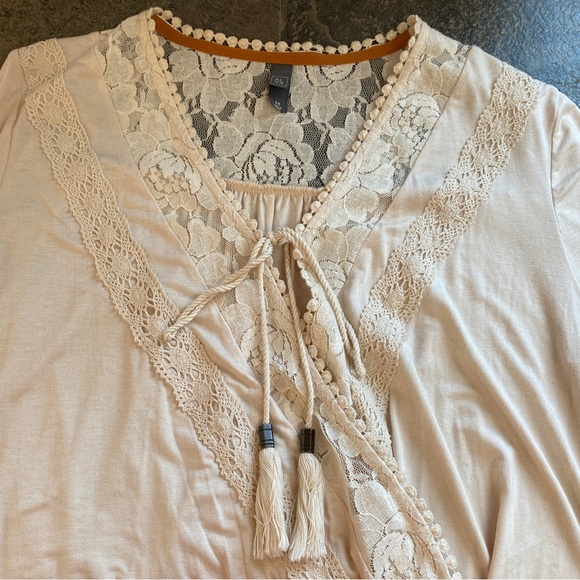 Alya boho peasant long sleeve vneck faux wrap top with embroidered lace design - Picture 4 of 6